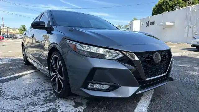 2021 Nissan Sentra SR CVT's photo