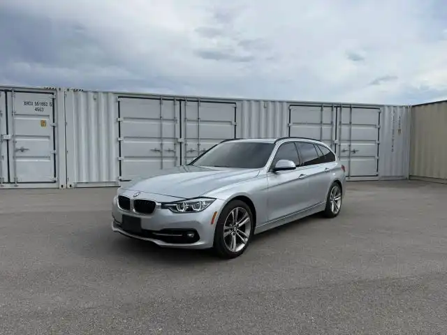 2018 BMW 3 Series 330i xDrive Sports Wagon's photo