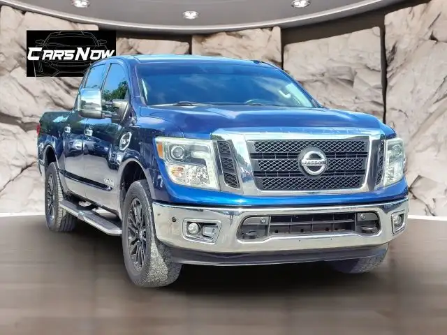 2017 Nissan Titan SL 4X4 Crew Cab's photo