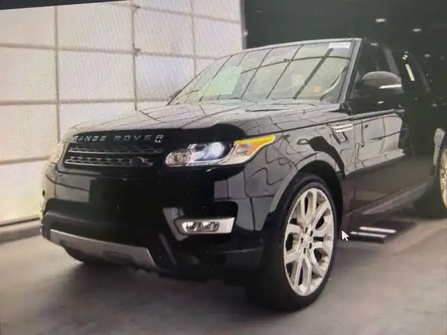 2014 Land Rover Range Rover Sport SE's photo