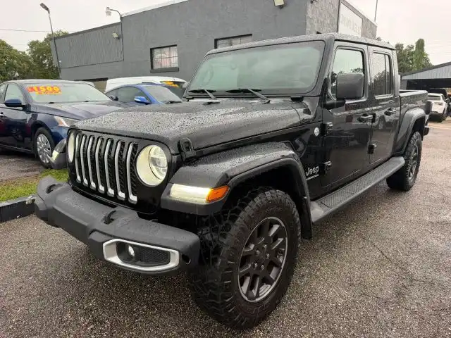 2020 Jeep Gladiator Overland's photo