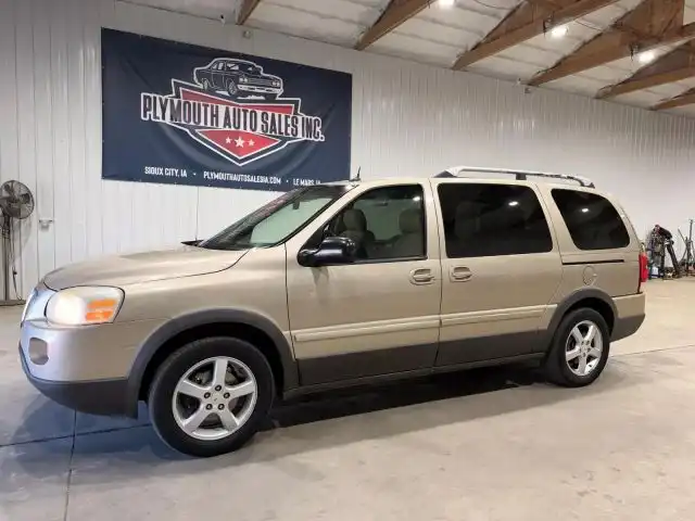 2005 Pontiac Montana Extended Wheelbase 1SA's photo