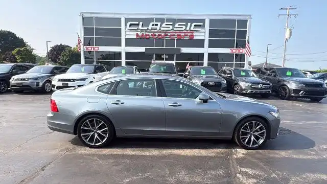 2018 Volvo S90 T5 Momentum FWD's photo
