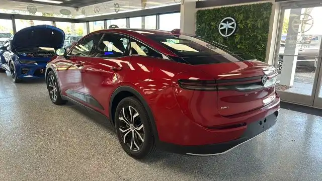 2023 Toyota Crown Limited AWD's photo