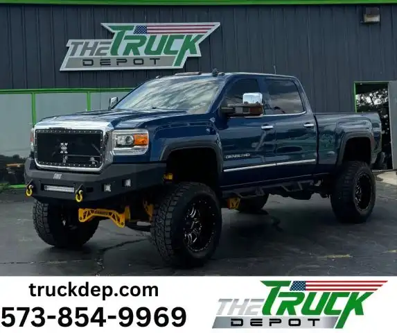 2016 GMC Sierra 4WD Crew Cab Standard Box Denali's photo