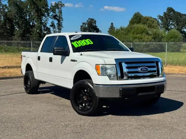2010 Ford F-150 XL 4x4 SuperCrew 145-in's photo