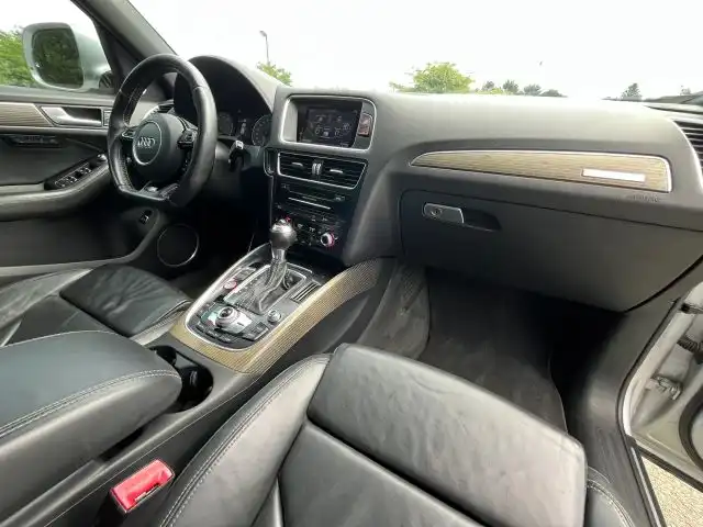 2014 Audi SQ5 3.0 quattro tiptronic Premium Plus's photo