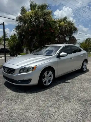 2014 Volvo S60 T5 FWD Auto's photo