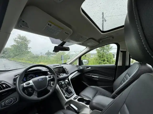 2015 Ford C-Max Hybrid SEL's photo