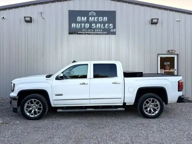 2017 GMC Sierra 4WD Crew Cab Short Box SLT's photo