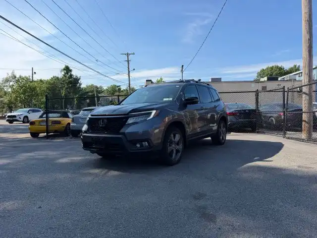 2019 Honda Passport 3.5 Touring 4WD Auto's photo