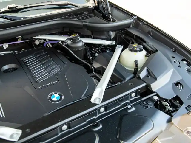 2023 BMW X6 xDrive40i's photo