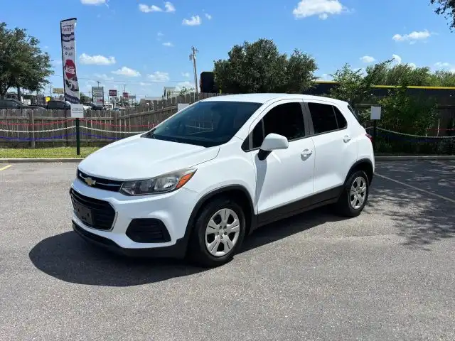 2018 Chevrolet Trax LS's photo