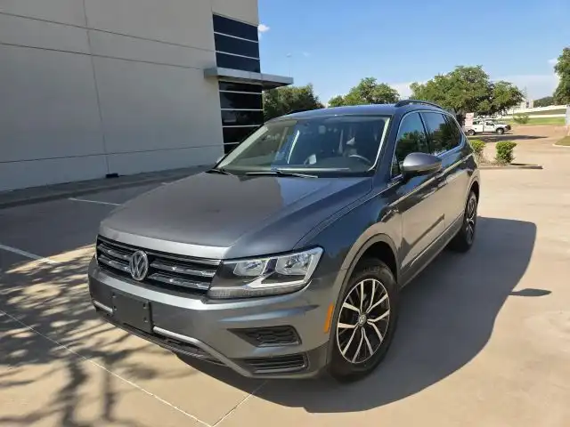 2020 Volkswagen Tiguan 2.0T SE's photo