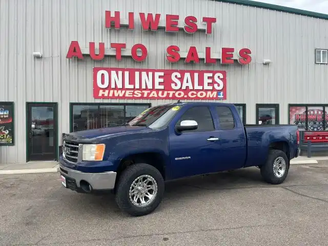2013 GMC Sierra 4WD Extended Cab SLE MWB's photo