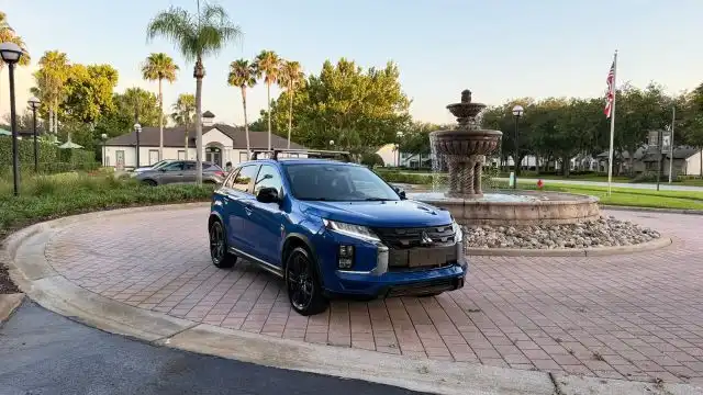 2021 Mitsubishi Outlander Sport 2.0 LE 2WD CVT's photo
