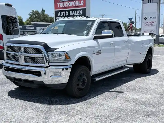 2018 RAM 3500 Laramie 4X4 Crew Cab LWB's photo