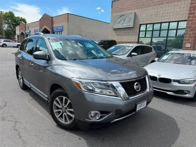 2015 Nissan Pathfinder SL 4WD's photo