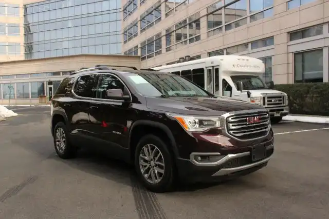 2017 GMC Acadia SLE-2 AWD's photo