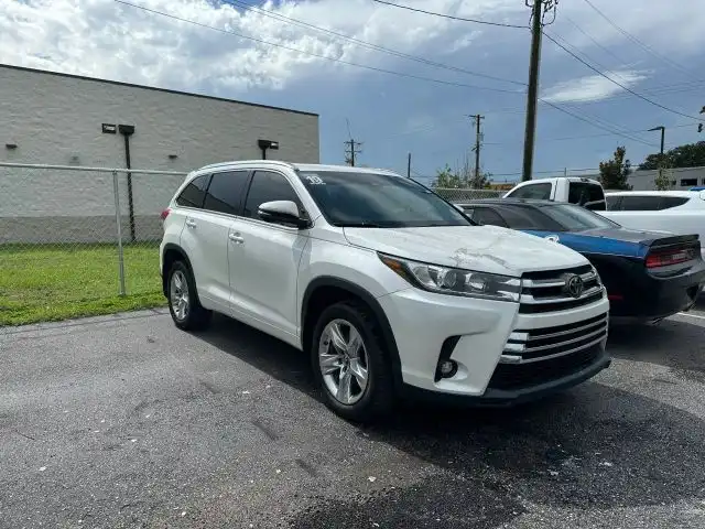 2019 Toyota Highlander Limited 4x2 V6's photo