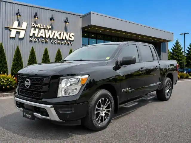 2024 Nissan Titan SV 4X2 Crew Cab's photo