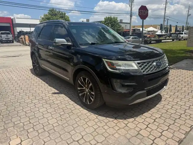 2016 Ford Explorer Platinum 4WD's photo