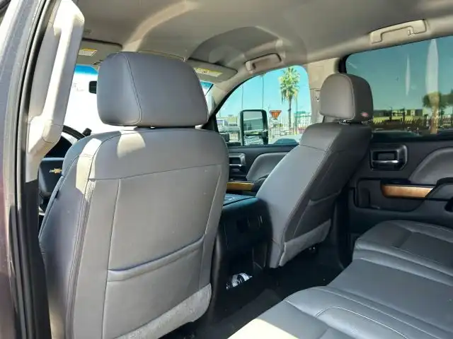 2016 Chevrolet Silverado HD LTZ 4WD Crew Cab Standard Box's photo