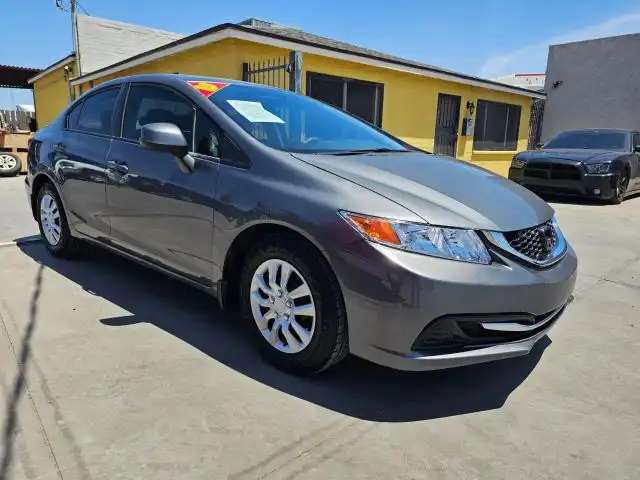 2013 Honda Civic LX Auto's photo