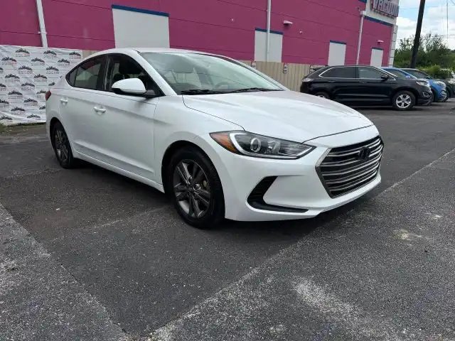 2018 Hyundai Elantra 2.0 SEL A/T SULEZ's photo