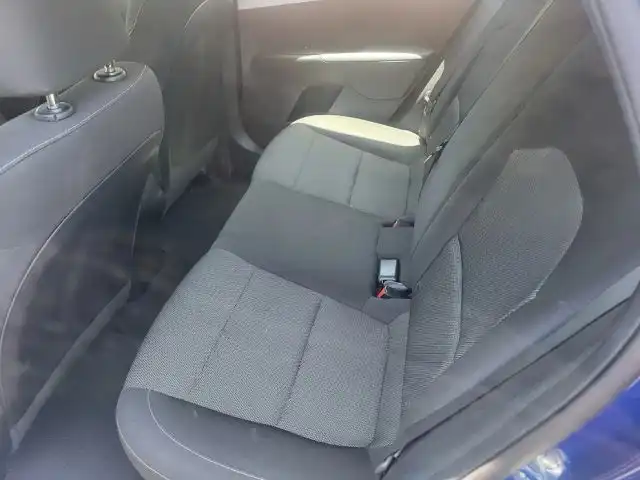 2024 Kia Forte LXS AT's photo