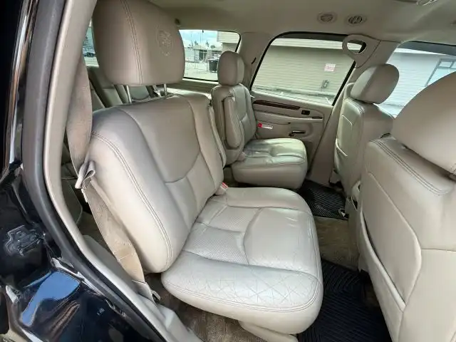 2003 Cadillac Escalade AWD's photo
