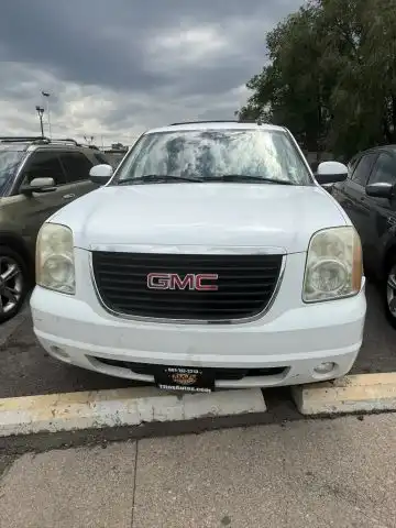 2007 GMC Yukon 2WD SLE2's photo