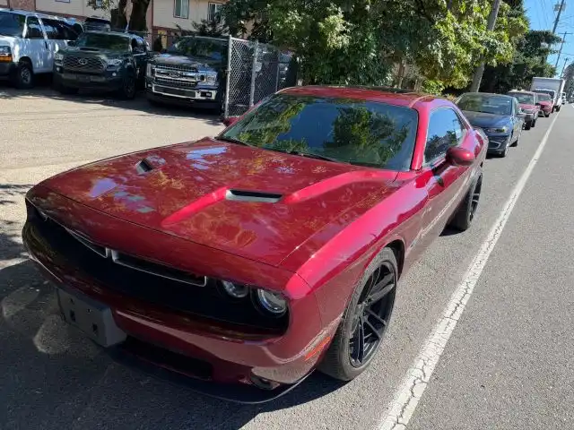 2017 Dodge Challenger R/T's photo