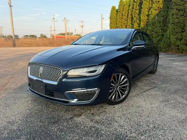 2017 Lincoln MKZ Premiere FWD's photo