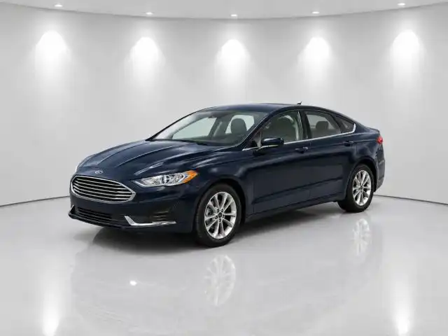 2020 Ford Fusion SE's photo