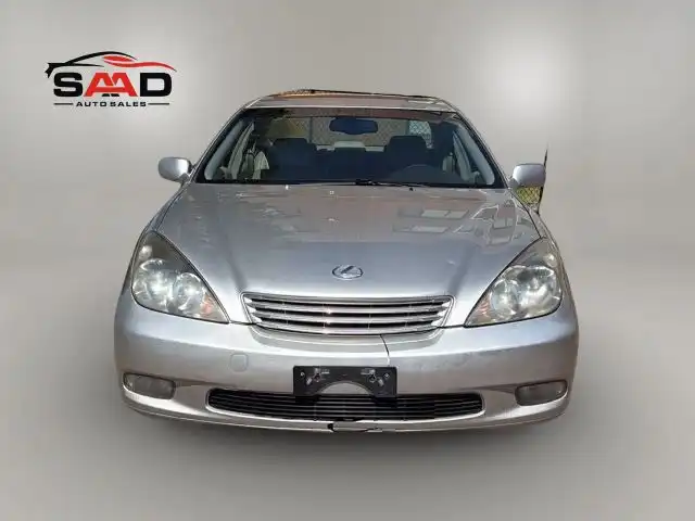 2002 Lexus ES 350 300's photo