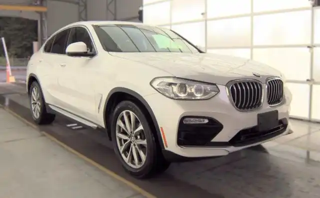 2019 BMW X4 xDrive30i's photo