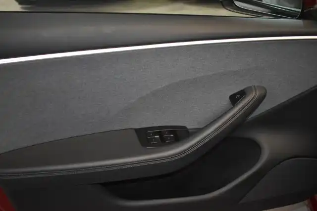 2024 Tesla Model 3 Base's photo