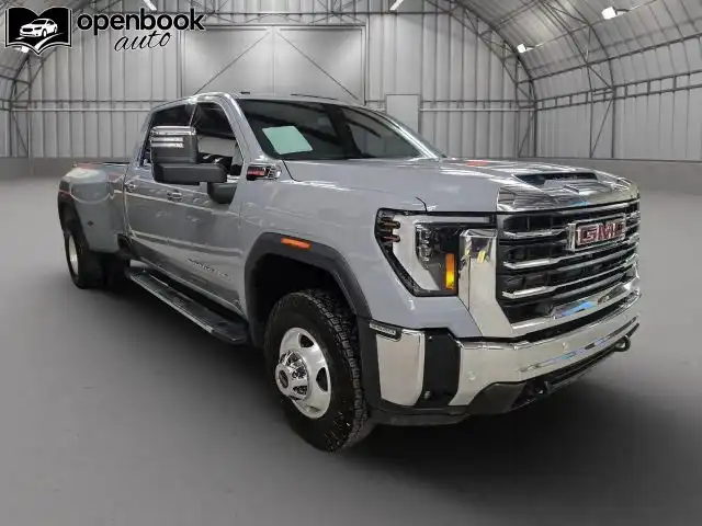 2024 GMC Sierra 4WD Crew Cab Long Box DRW SLT's photo
