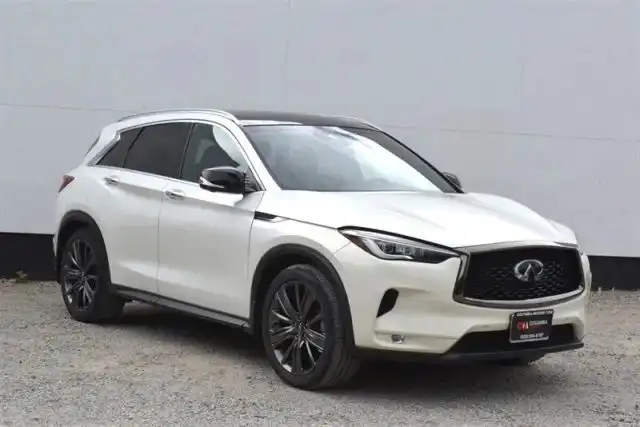 2020 INFINITI QX50 Essential AWD's photo