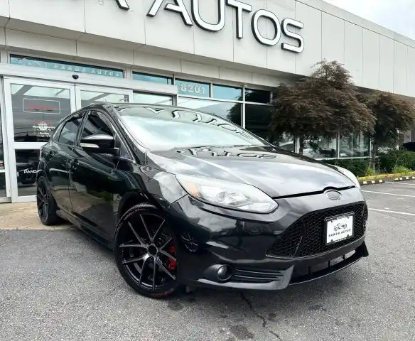2014 Ford Focus 5 Door Hatch ST's photo