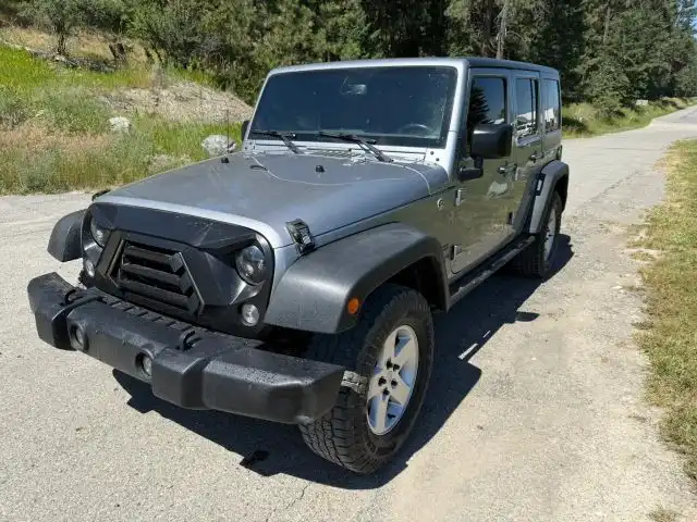 2016 Jeep Wrangler Sport S's photo
