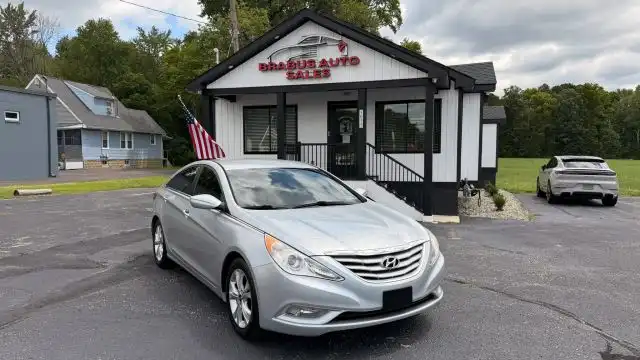 2013 Hyundai Sonata GLS I4 A/T's photo