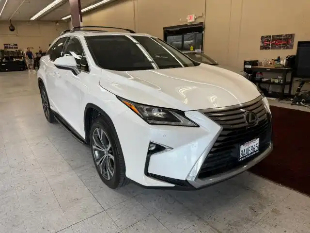 2017 Lexus RX 350 450h Hybrid 4x4's photo