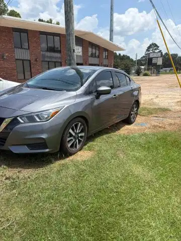 2020 Nissan Versa 1.6 SV CVT's photo