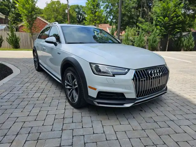 2017 Audi Allroad 2.0T quattro S tronic Premium's photo