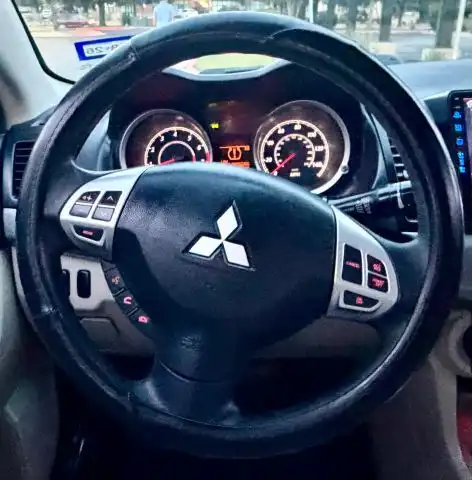 2015 Mitsubishi Lancer ES CVT's photo