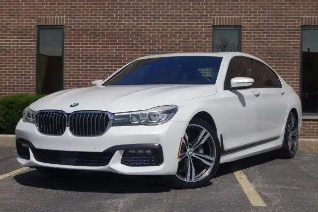 2016 BMW 7 Series 740i's photo