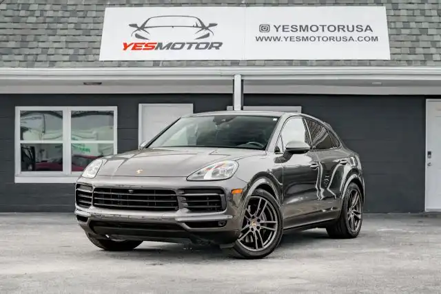 2023 Porsche Cayenne Platinum Edition's photo