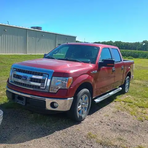 2013 Ford F-150 XLT SuperCrew 145-in's photo